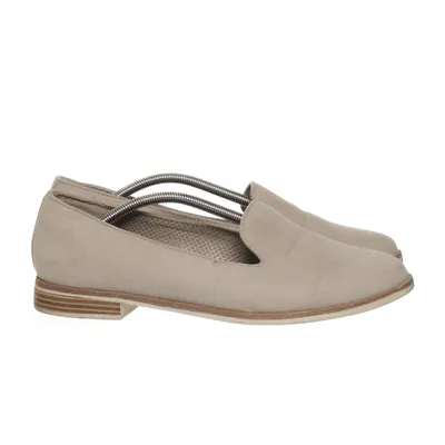 Loafers (Beige) from Graceland