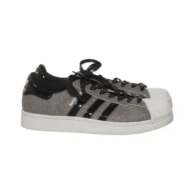 Sneakers (Superstar) fra Adidas