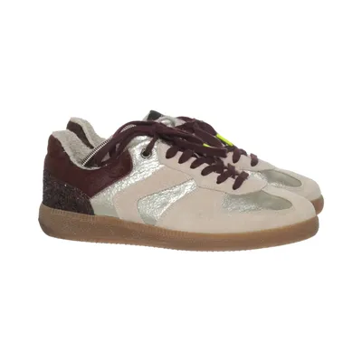 Sneakers (Beige, Silverfärgad, Brun, Röd) från Verbenas