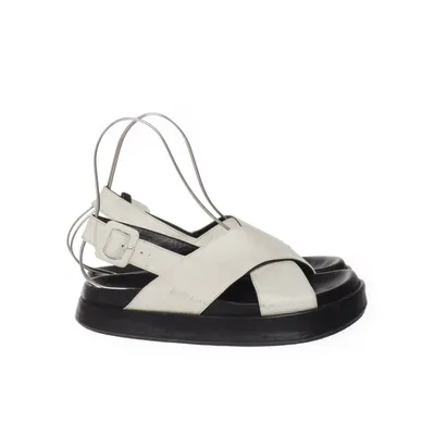 Slip-ins (White) from ASRA