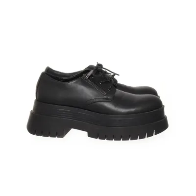 Brogue (Zwart) van Bershka