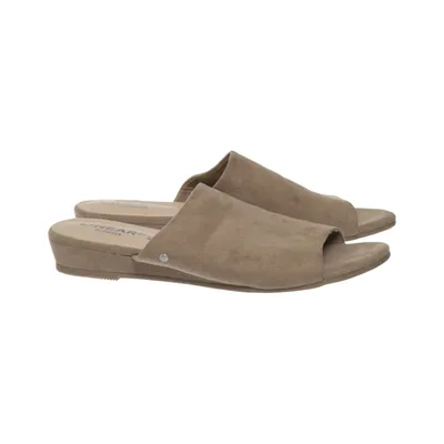 Slip-ins (Beige) from Linear of Sweden