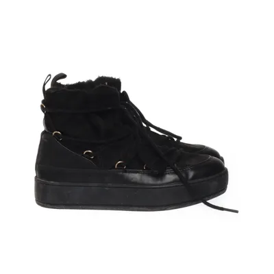 Laced boots (Black) from Attitude