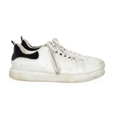 Sneakers (White) from Nubikk