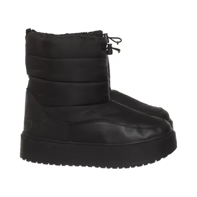 Boots (Black) from Pummys