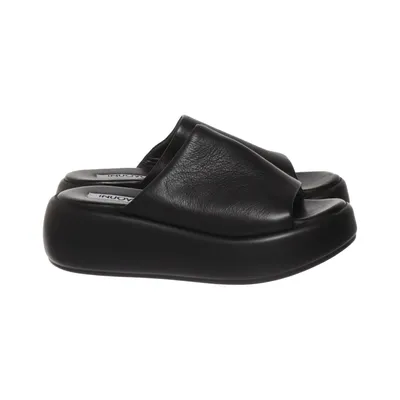 Mules (Noir) de Inuovo Cuir