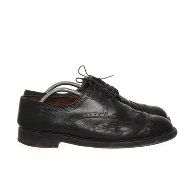 Brogues (Black) from Vibram