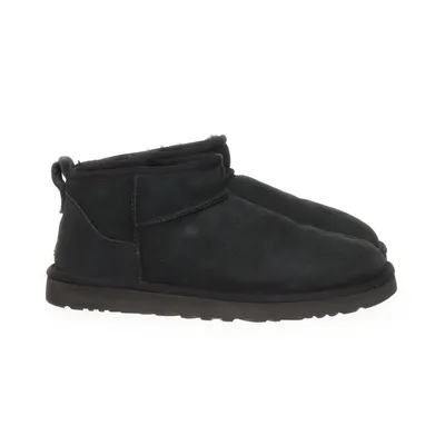 Boots (Classic Ultra Mini) från UGG Mocka