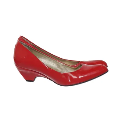 Pumps (Red) from KMB