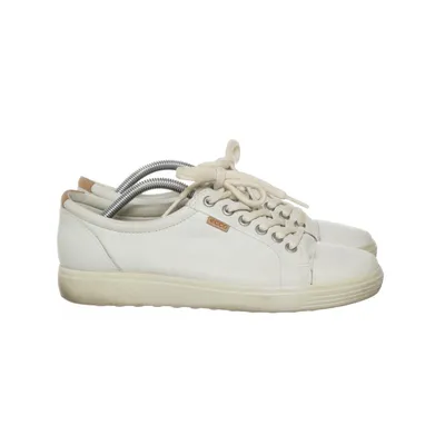 Sneakers (White) from Ecco
