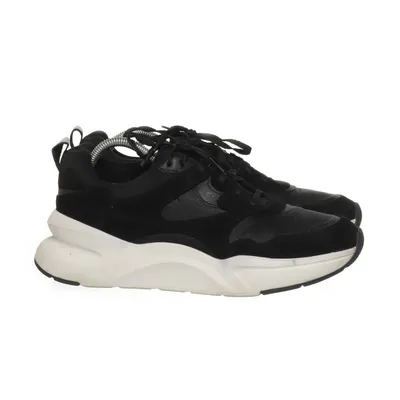 Sneakers (Svart) från UGG Skinn