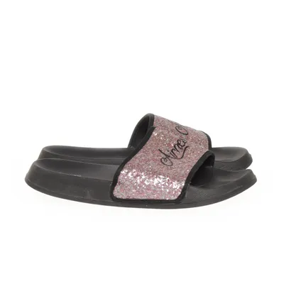 Slip-ins (Pink, Black) from Airness