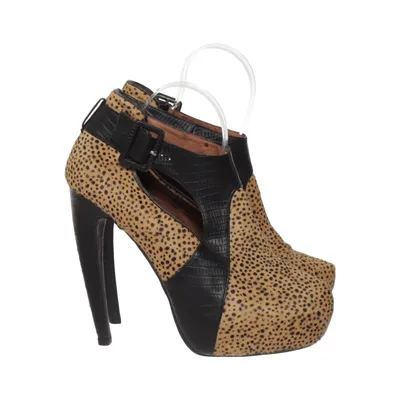 Bottes à talons (Beige, Noir) de Jeffrey Campbell Cuir