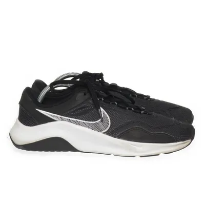 Sneakers (Legend Essential 2) från Nike