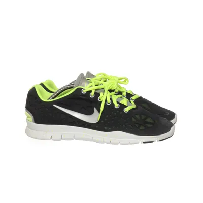 Running shoes (555158-014) from Nike Free