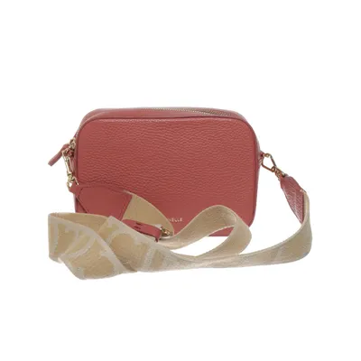 Axelremsväska (Rosa) från Coccinelle