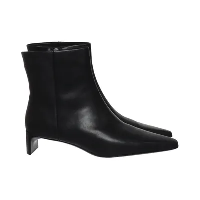 Stövletter (Set Back Kitten Heel Ankle Boot) från Calvin Klein Skinn