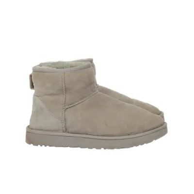 Enkellaarzen (Classic Mini ) van UGG Suède