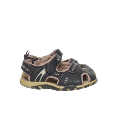Sandals (Black, Pink) from Leaf