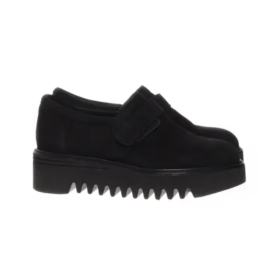 Walking shoes (Black) from KMB