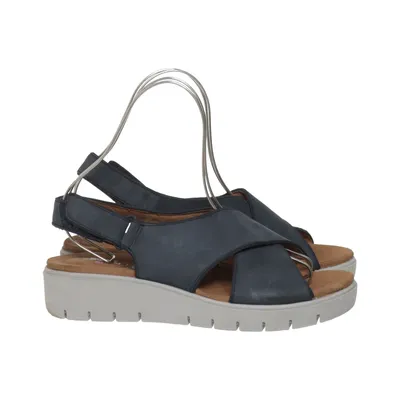 Sandals (Unstructured) from Unstructured by Clarks Leather