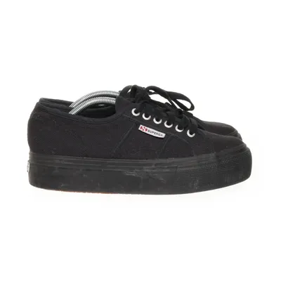Tygskor (Svart) från Superga
