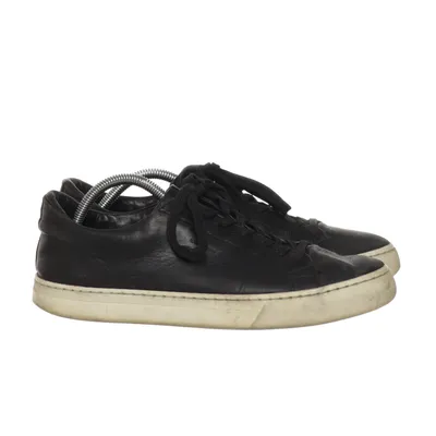 Sneakers (Black) from Borg