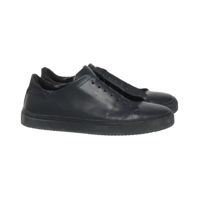 Sneakers (Black) from Axel Arigato