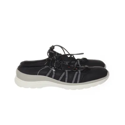 Schoenen (Zwart, Wit) van Laura