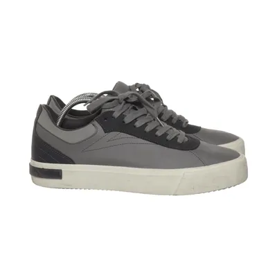 Sneakers (Gray) from Pull & Bear