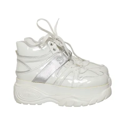 Sneakers (White, Silver) from Deichmann