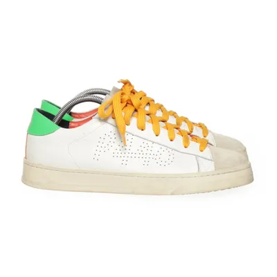 Sneakers (White) from P448
