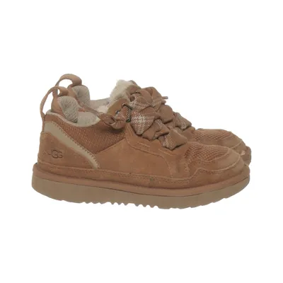 Sneakers (Lowmel) from UGG