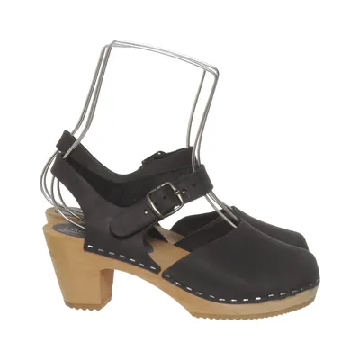 Clogs (Black) from Moheda