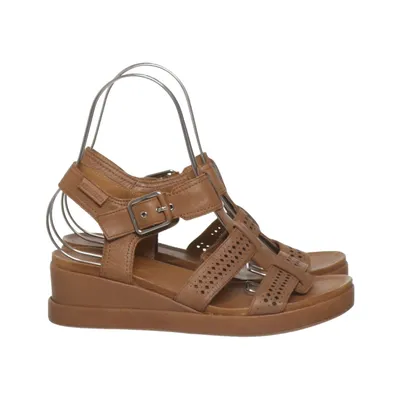 Wedges (Brown) from Carmela Leather