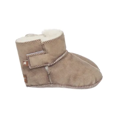 Baby booties (MIL-18) from Shepherd
