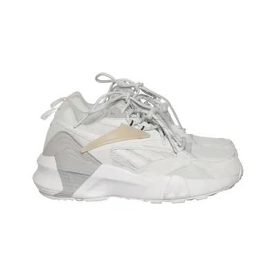 Trainers (White, Gray) from Reebok