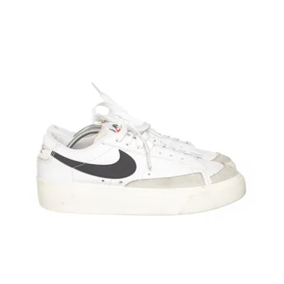 Sneakers (Blazer Low Platform) van Nike Leer