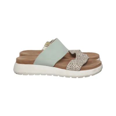 Slip-ins (Green, White, Brown) from Marenas