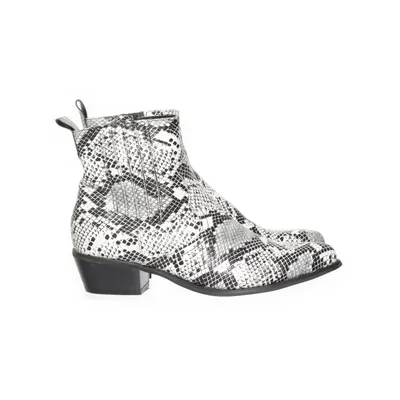 Ankle boots (Gray, White) from Glamorous