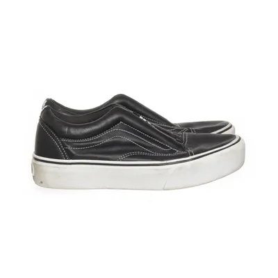 Baskets (Noir) de Karl Lagerfeld x Vans