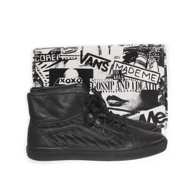 Sneakers (Black) from Vans
