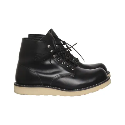 Laced boots (Black) from Red Wing Shoes Leather