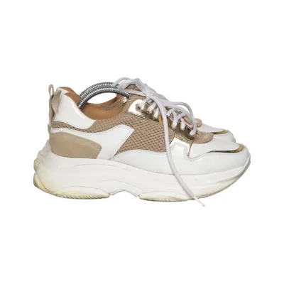Baskets (Blanc, Beige, Or) de KMB