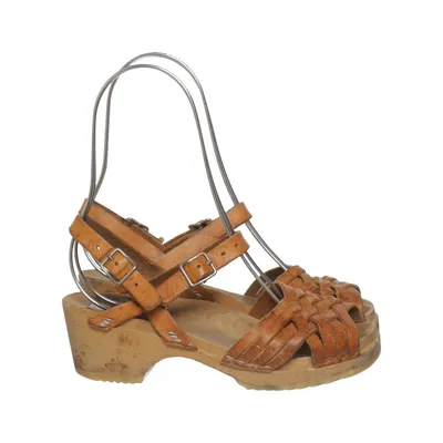 Clogs (Brown) from Knulp
