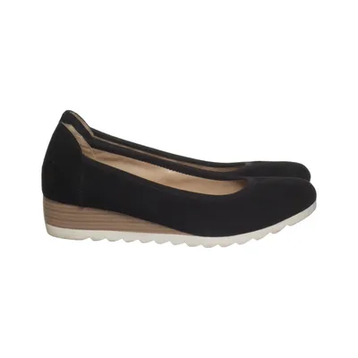 Wedges (Black) from Graceland