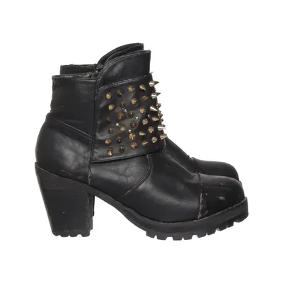 Heeled boots (Black) from NLY