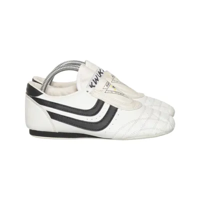 Wrestling shoes (White, Black) from Kwon