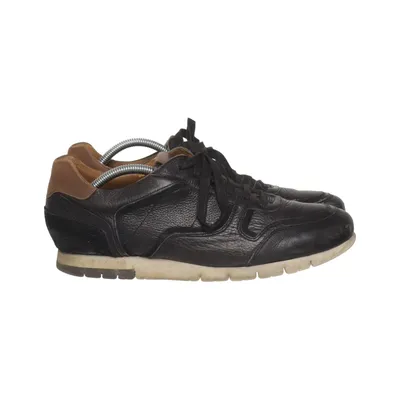 Sneakers (Bruin) van Rowland Brothers
