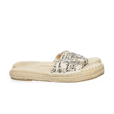 Slip-ins (Beige, Svart, Vit) från H & D